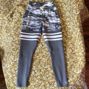 Bombshell Sportswear Gray Camo Pocket Thigh-Highs Size Large. Mint condition.